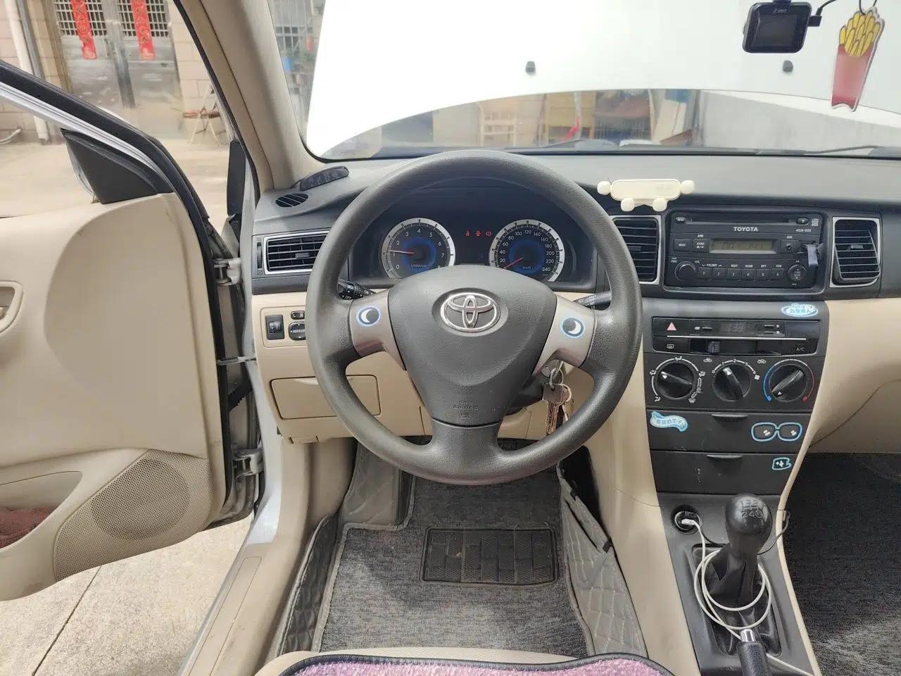 Toyota Corolla EX 2013 1.6L Manual Value Edition — миниатюра 10