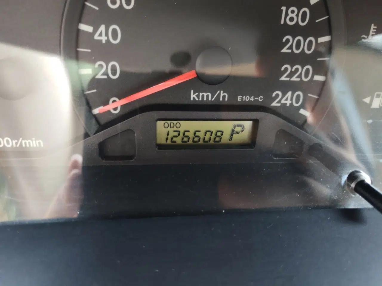 Toyota Corolla EX 2010 1.6L Automatic Classic Edition — миниатюра 12