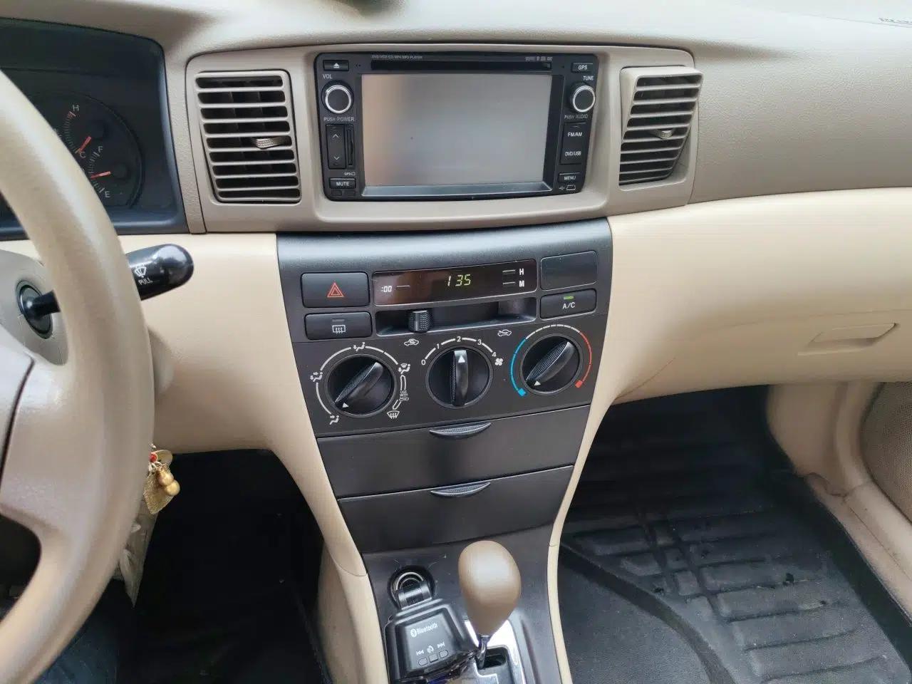 Toyota Corolla EX 2010 1.6L Automatic Classic Edition — миниатюра 13