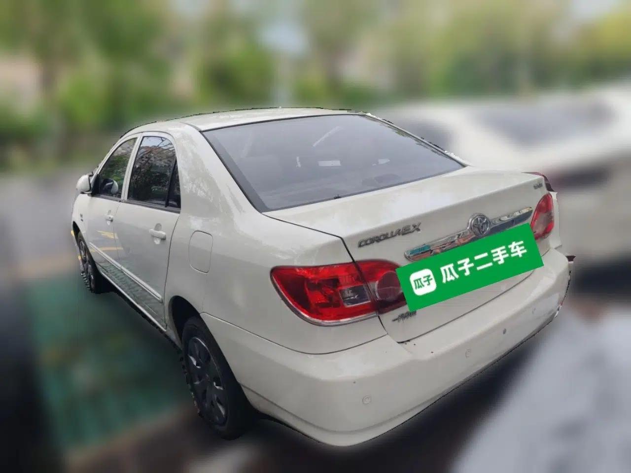 Toyota Corolla EX 2010 1.6L Automatic Classic Edition — миниатюра 4