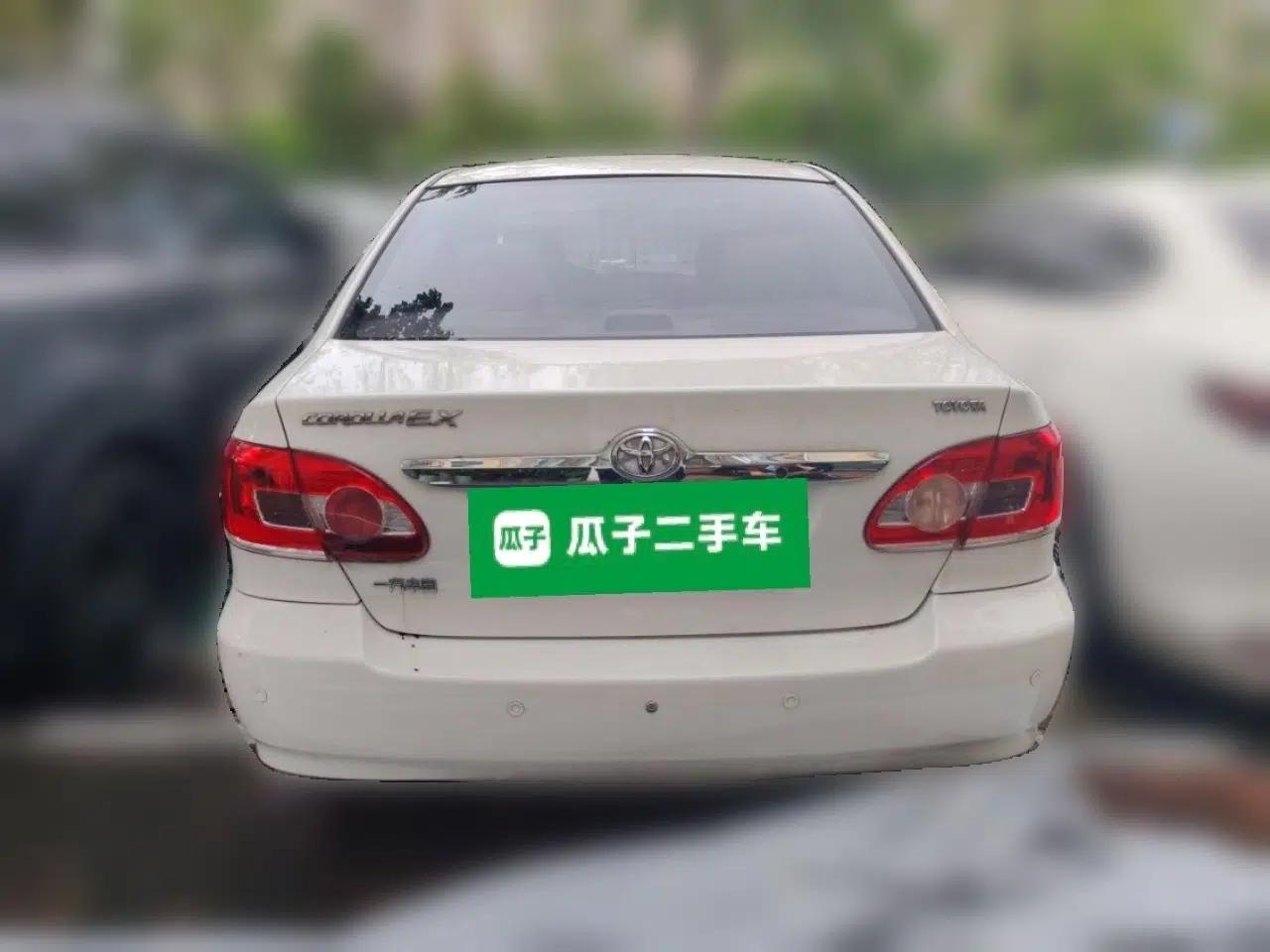 Toyota Corolla EX 2010 1.6L Automatic Classic Edition — миниатюра 5