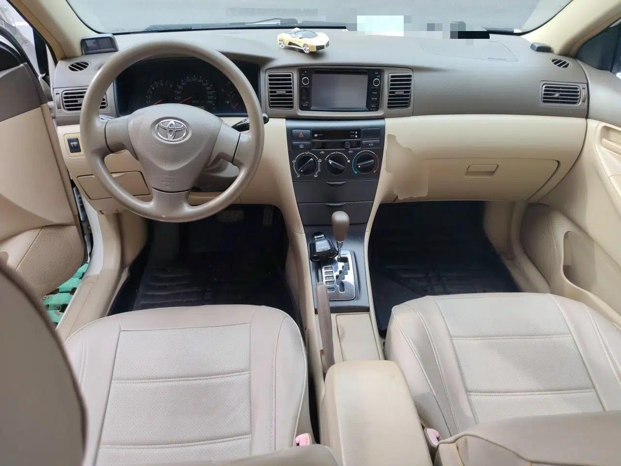 Toyota Corolla EX 2010 1.6L Automatic Classic Edition — миниатюра 9