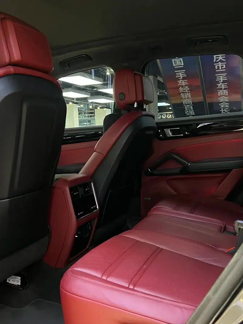 2022 Cayenne 3.0T Platinum Edition — миниатюра 15