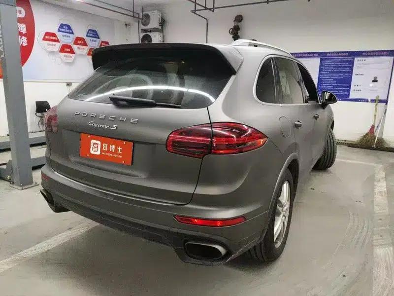 Cayenne 2016 Cayenne Platinum Edition 3.0T — миниатюра 4