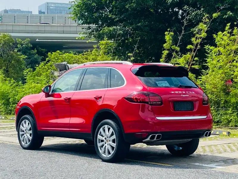 Cayenne 2014 Cayenne Platinum Edition 3.0T — миниатюра 4