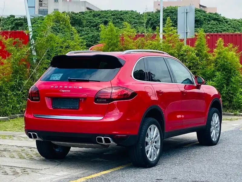Cayenne 2014 Cayenne Platinum Edition 3.0T — миниатюра 6