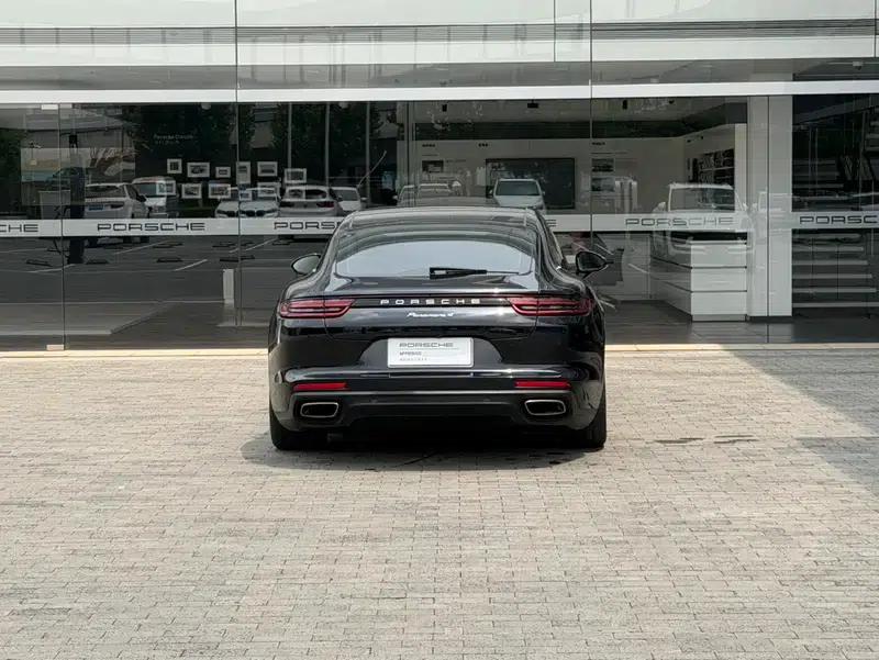 2017 Panamera 4 Executive Long Wheelbase 3.0T — миниатюра 4