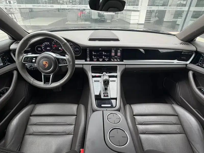 2017 Panamera 4 Executive Long Wheelbase 3.0T — миниатюра 6
