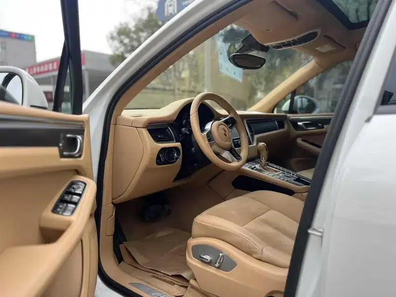 2014 Macan 2.0T — миниатюра 17