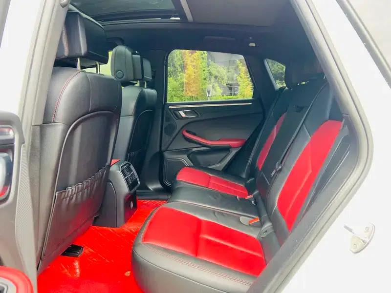 2017 Macan 2.0T — миниатюра 15