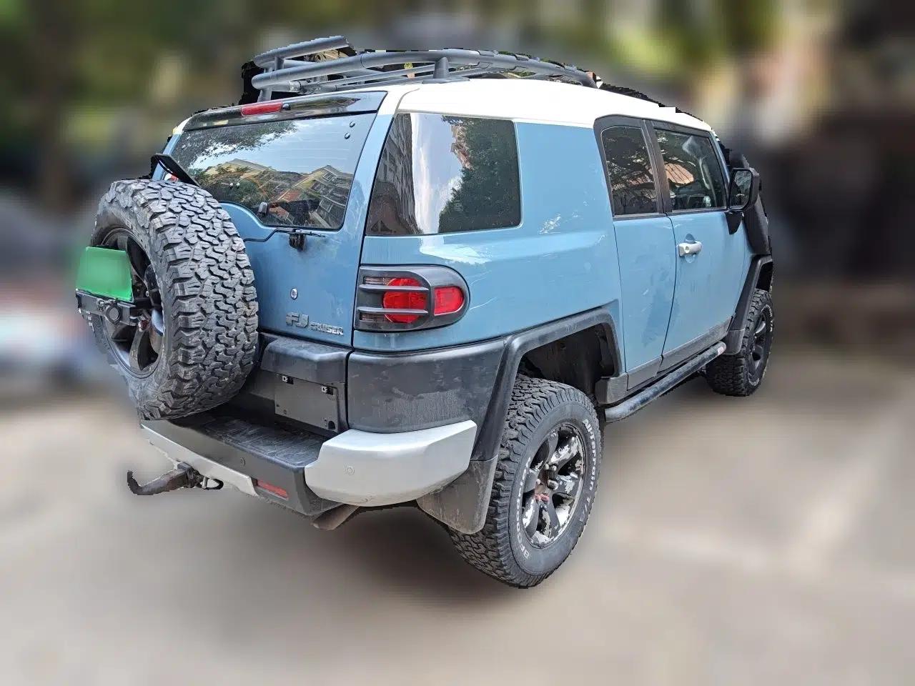 Toyota FJ Cruiser 2019 Toyota FJ Cruiser, 4.0-liter engine, five seats, gasoline, automatic transmission. — миниатюра 6