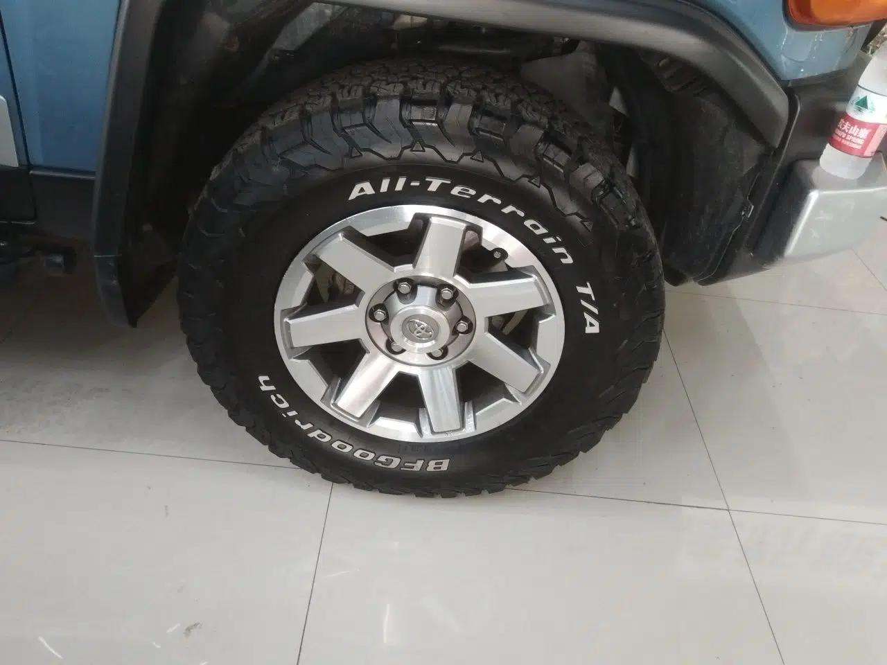 Toyota FJ Cruiser 2017 4.0 Automatic Parallel Import Version — миниатюра 8