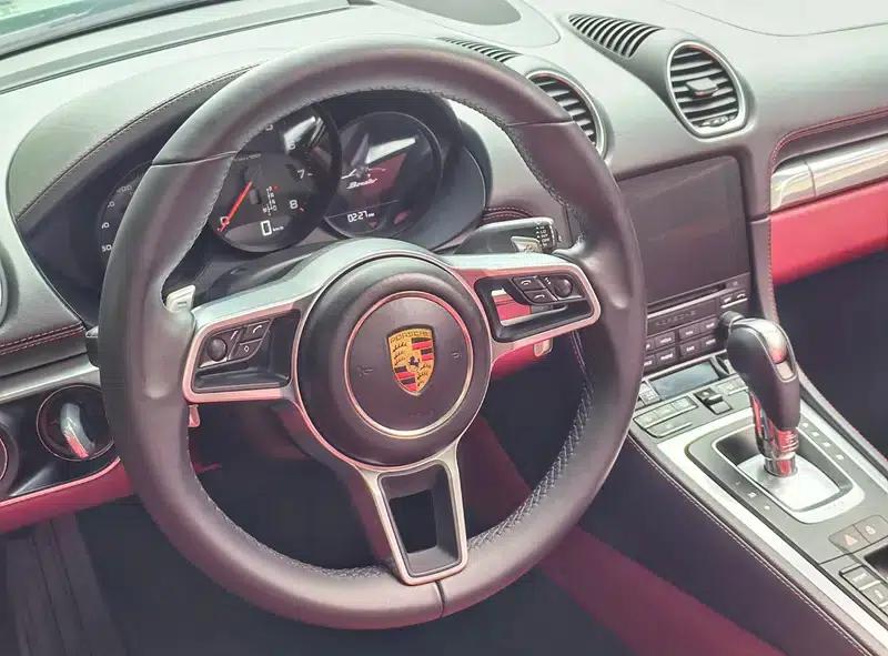 2023 Porsche 718 Boxster 2.0T — миниатюра 13