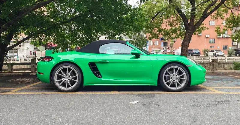 2023 Porsche 718 Boxster 2.0T — миниатюра 5