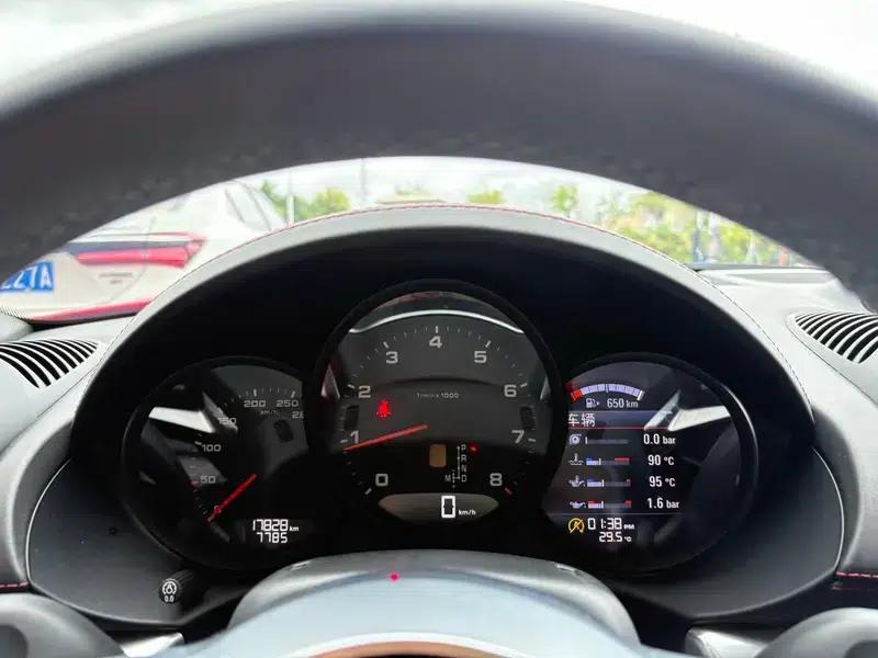 2023 Porsche 718 Boxster 2.0T — миниатюра 8
