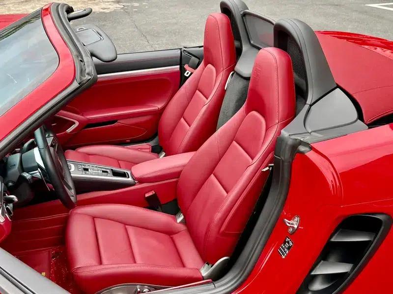 2023 Porsche 718 Boxster 2.0T — миниатюра 10