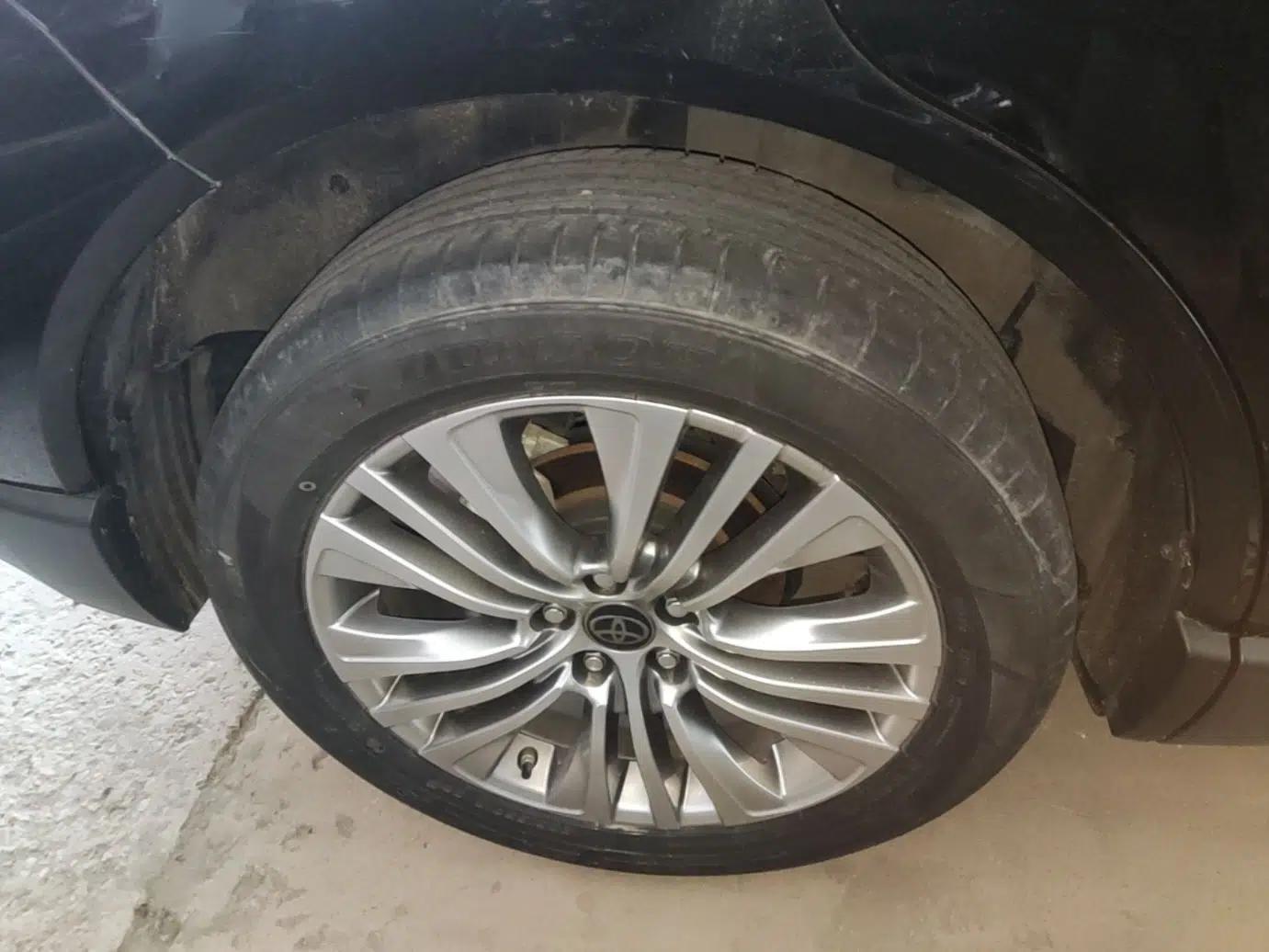 Toyota Harrier 2022 2.0L CVT Two-Wheel Drive Deluxe Edition — миниатюра 11