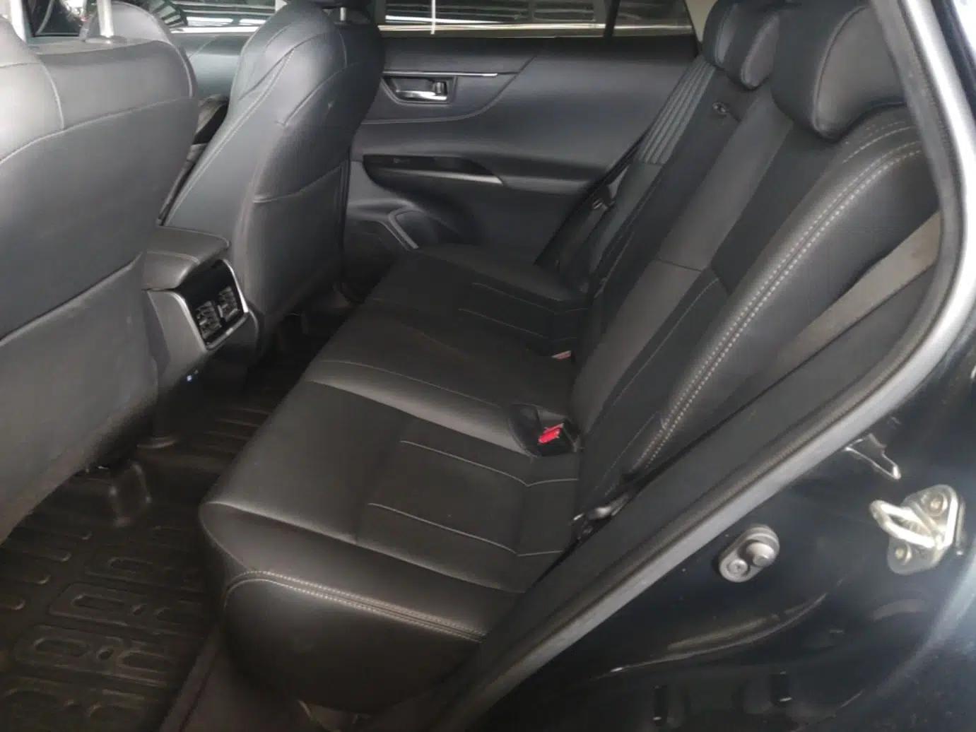 Toyota Harrier 2022 2.0L CVT Two-Wheel Drive Deluxe Edition — миниатюра 20