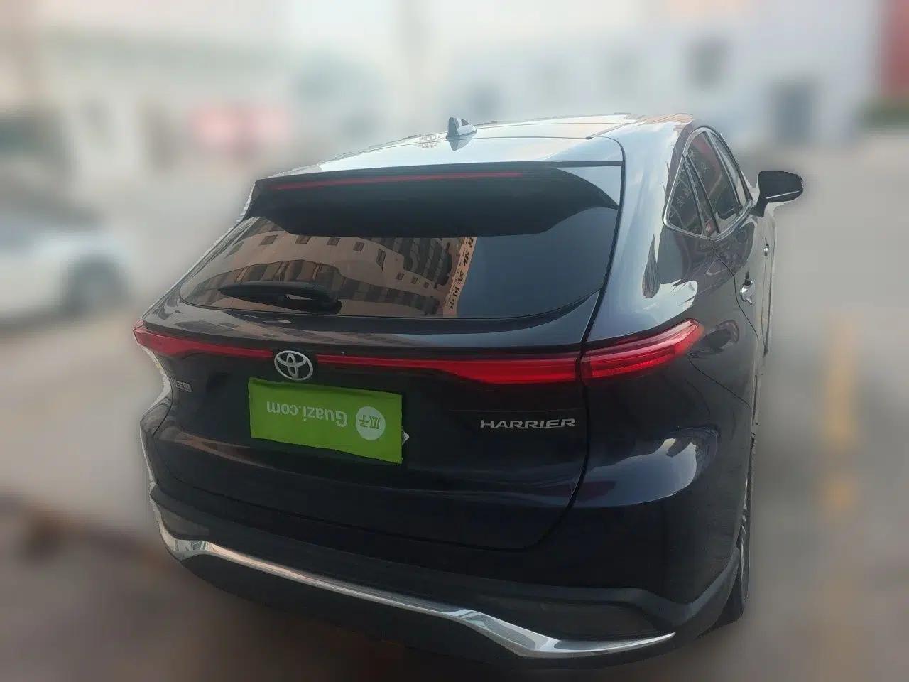 Toyota Harrier 2022 2.0L CVT Two-Wheel Drive Flagship Edition — миниатюра 5