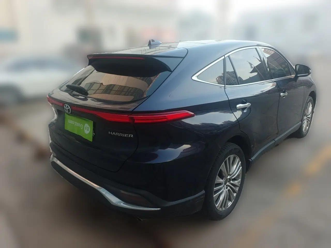 Toyota Harrier 2022 2.0L CVT Two-Wheel Drive Flagship Edition — миниатюра 6