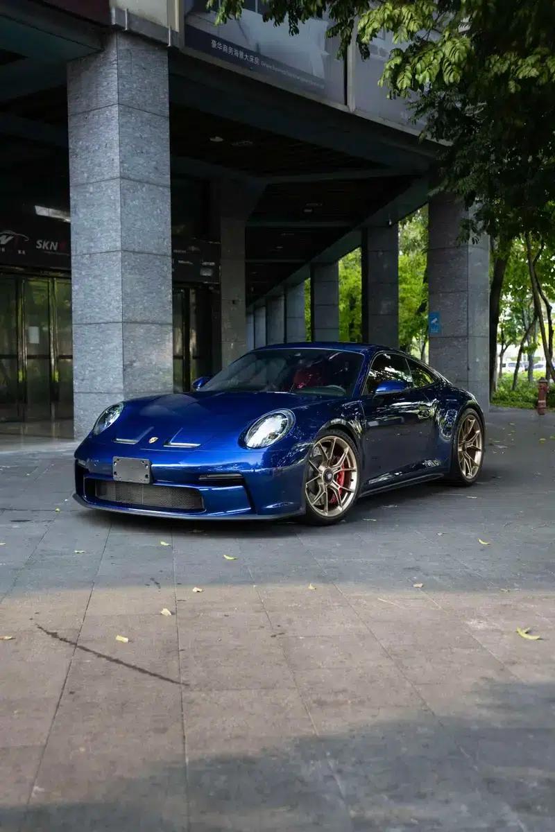 2023 Porsche 911 4.0L Automatic Rear-Wheel Drive 2-Seater (Parallel Import) — миниатюра 1
