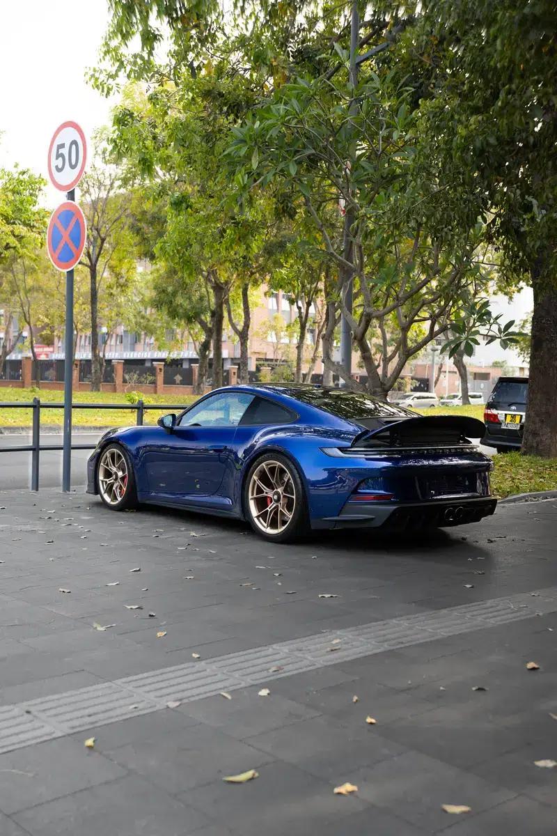 2023 Porsche 911 4.0L Automatic Rear-Wheel Drive 2-Seater (Parallel Import) — миниатюра 8