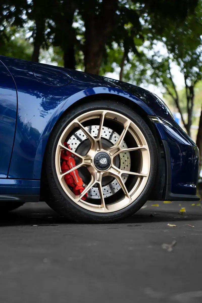 2023 Porsche 911 4.0L Automatic Rear-Wheel Drive 2-Seater (Parallel Import) — миниатюра 9