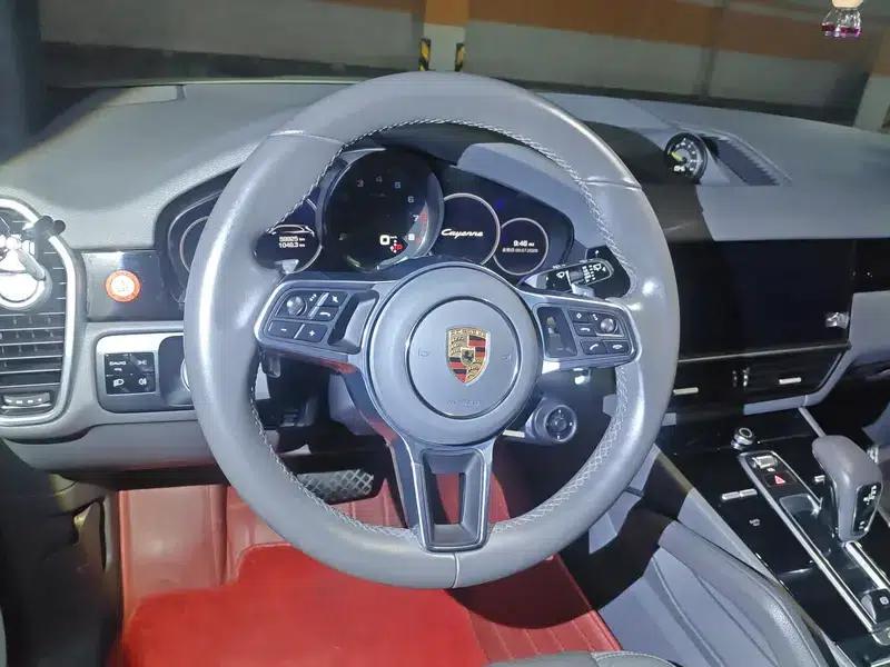 Cayenne E-Hybrid 2021 Cayenne E-Hybrid 2.0T — миниатюра 11