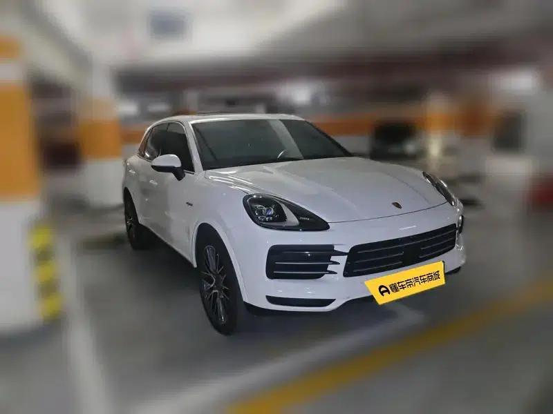 Cayenne E-Hybrid 2021 Cayenne E-Hybrid 2.0T — миниатюра 3