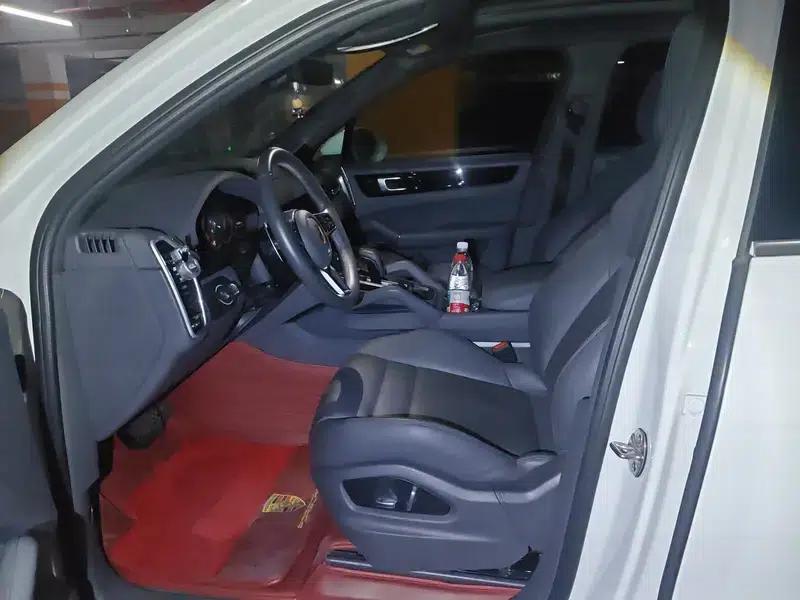Cayenne E-Hybrid 2021 Cayenne E-Hybrid 2.0T — миниатюра 7