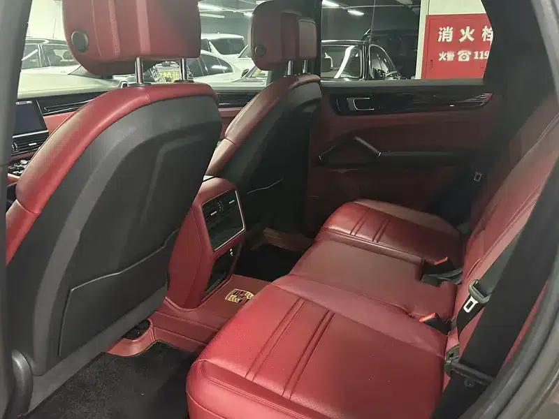 Cayenne E-Hybrid 2020 Cayenne E-Hybrid 2.0T — миниатюра 13