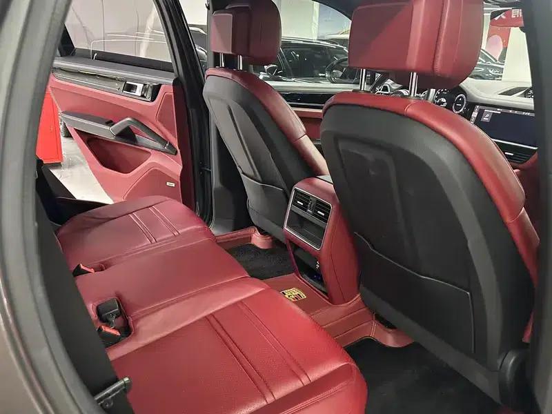 Cayenne E-Hybrid 2020 Cayenne E-Hybrid 2.0T — миниатюра 14