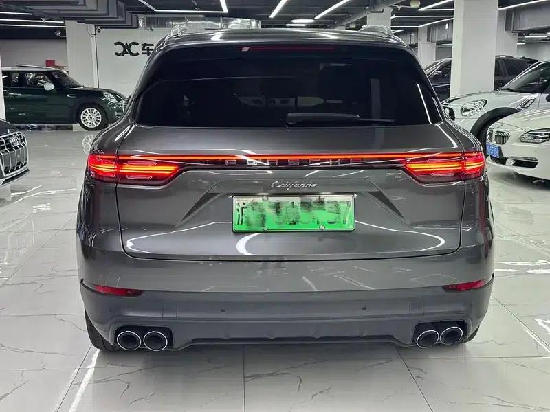 Cayenne E-Hybrid 2020 Cayenne E-Hybrid 2.0T — миниатюра 5
