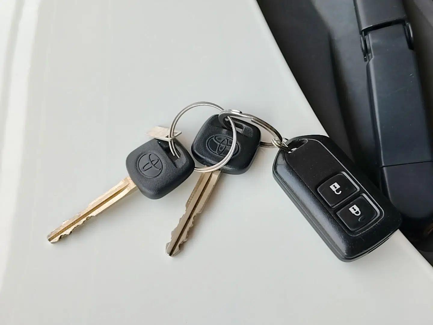 Toyota YARiS L Zhi Xiang 2017 1.5E CVT Dynamic Edition — миниатюра 28