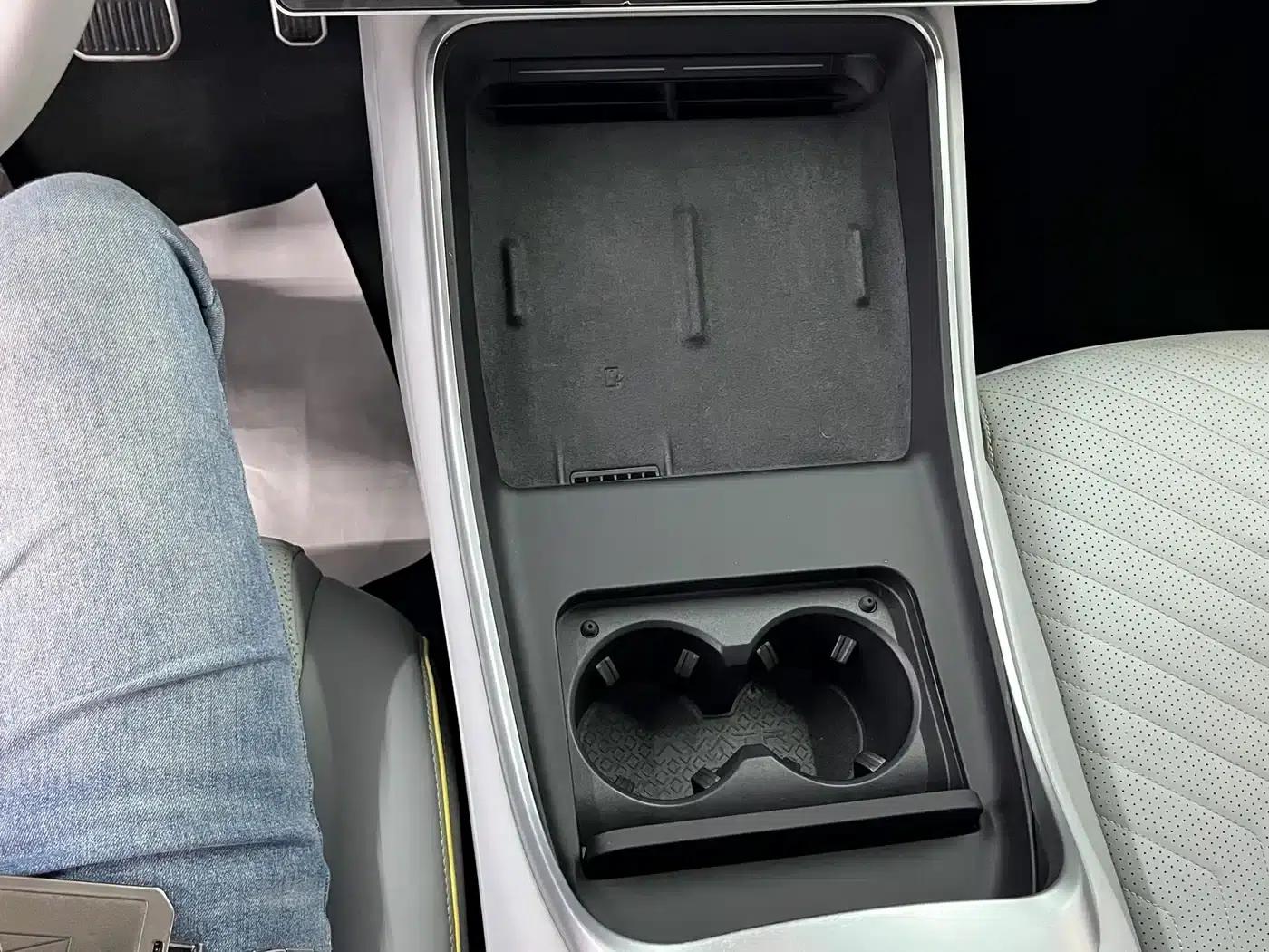 Avita 11 2022 Long Range Dual Motor Luxury Edition 4-Seater — миниатюра 13