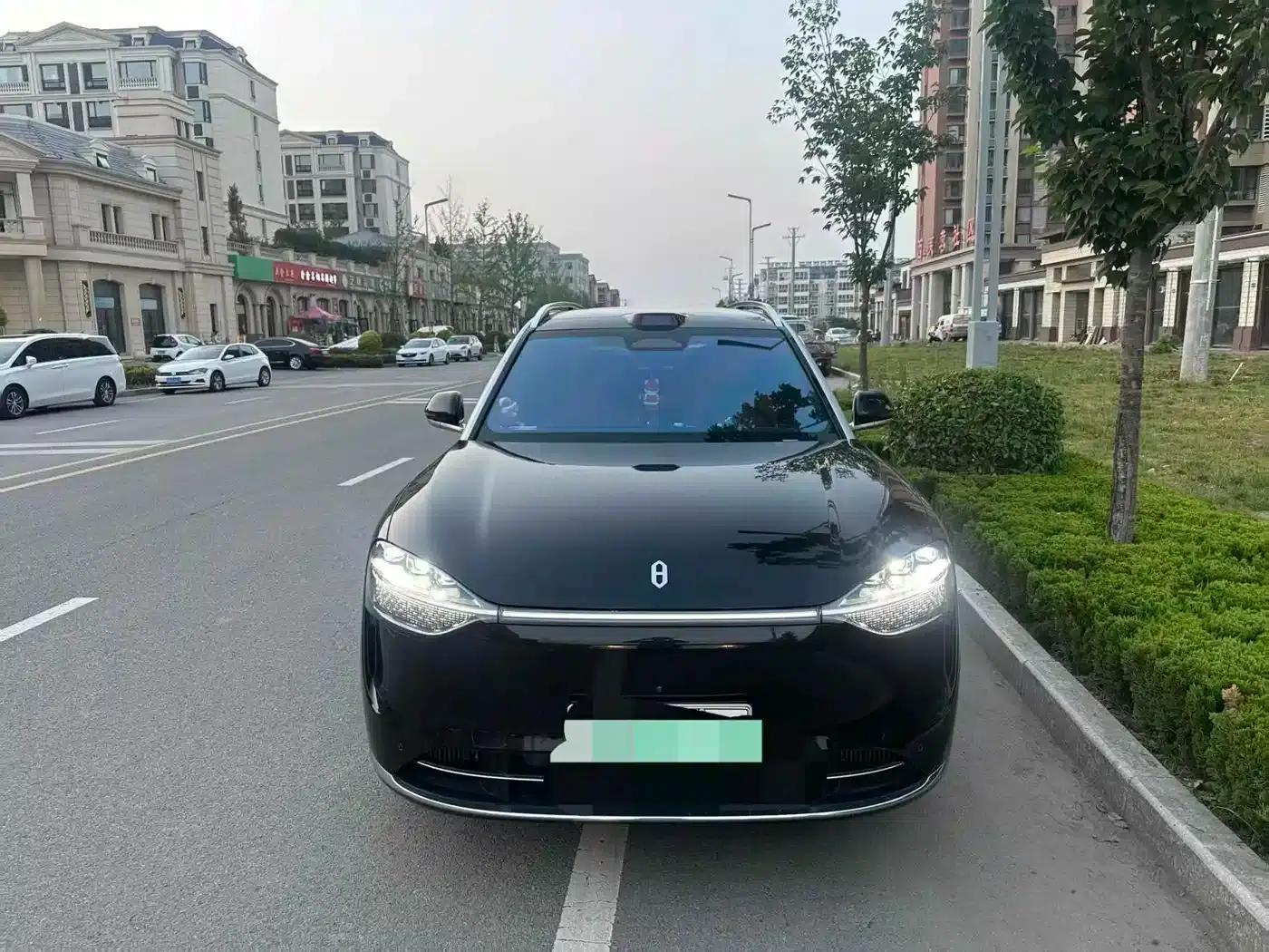 Wenjie M9 2024 Range Extended Max Edition 42kWh 6-Seater — миниатюра 2