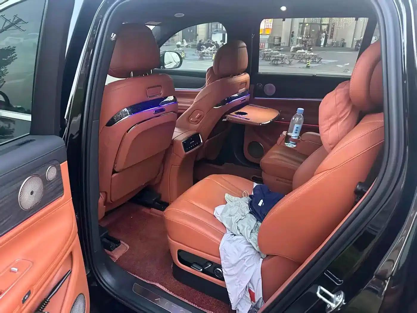 Wenjie M9 2024 Range Extended Max Edition 42kWh 6-Seater — миниатюра 4