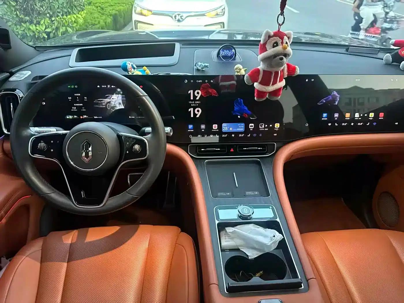 Wenjie M9 2024 Range Extended Max Edition 42kWh 6-Seater — миниатюра 7