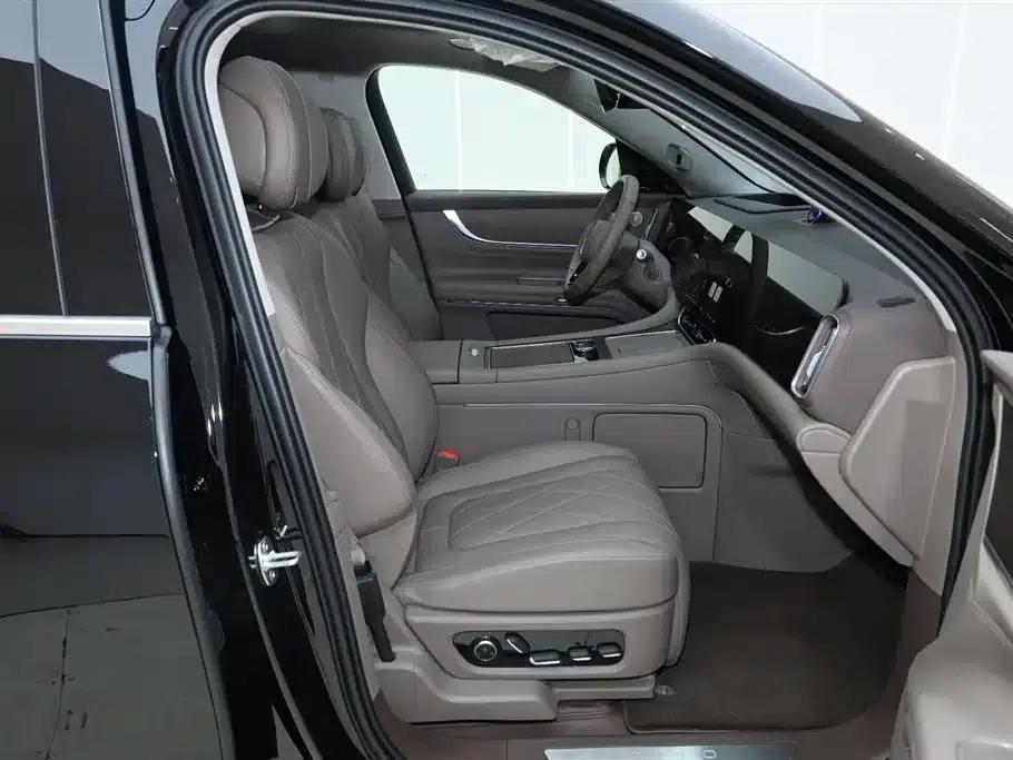 Wenjie M9 2024 Range Extended Max Edition 52kWh 5-Seater — миниатюра 11