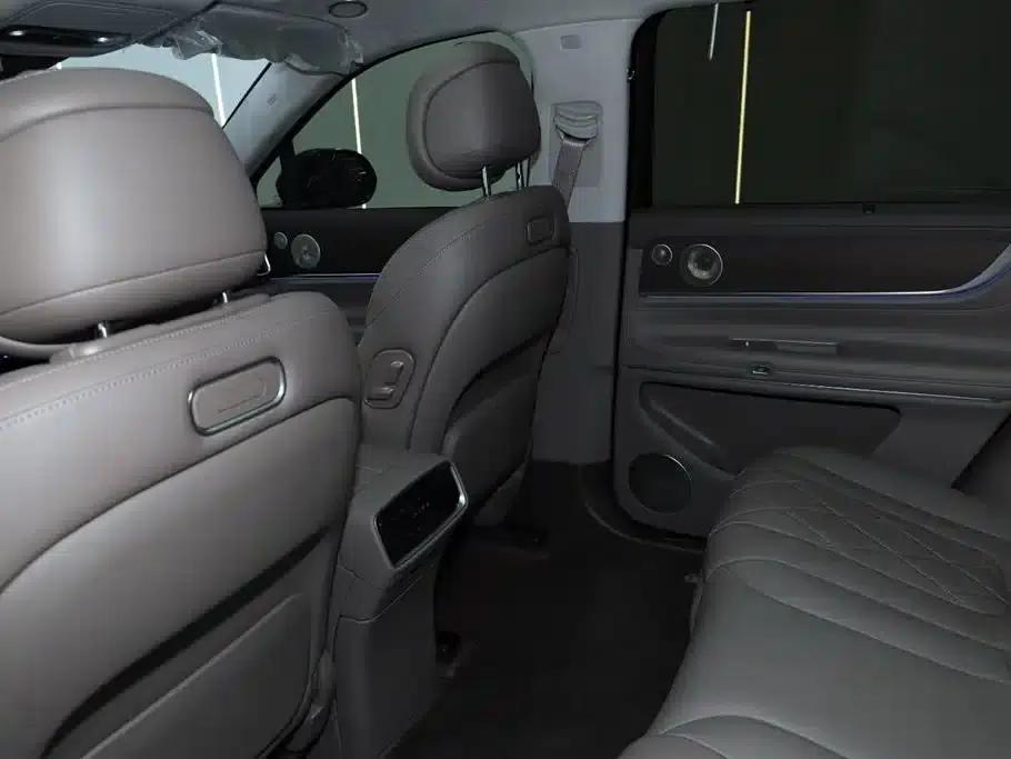 Wenjie M9 2024 Range Extended Max Edition 52kWh 5-Seater — миниатюра 18