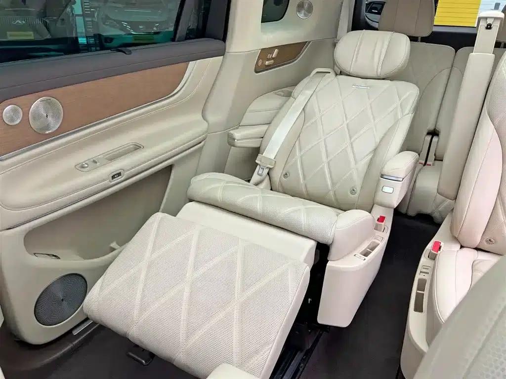 Wenjie M9 2025 Pure Electric Ultra Edition 100kWh 6-Seat Version (192-line LiDAR) — миниатюра 20