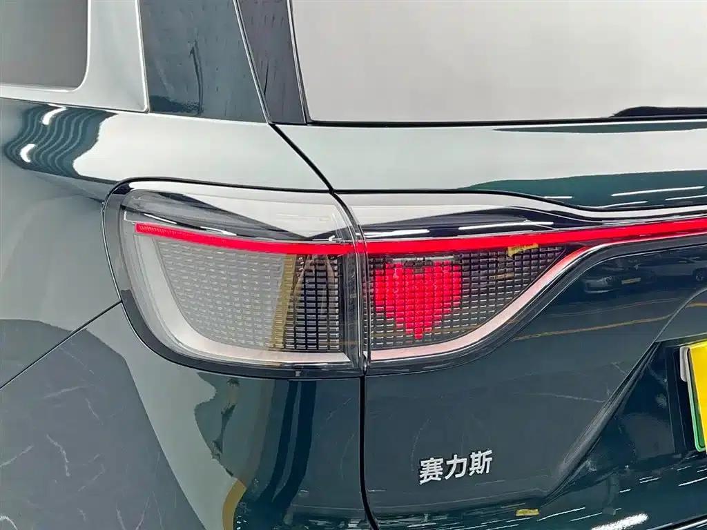 Wenjie M9 2025 Pure Electric Ultra Edition 100kWh 6-Seat Version (192-line LiDAR) — миниатюра 10
