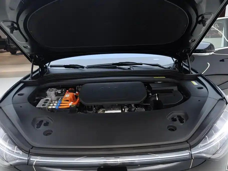 Wenjie M9 2024 Range Extended Max Edition 52kWh 5-Seater — миниатюра 4