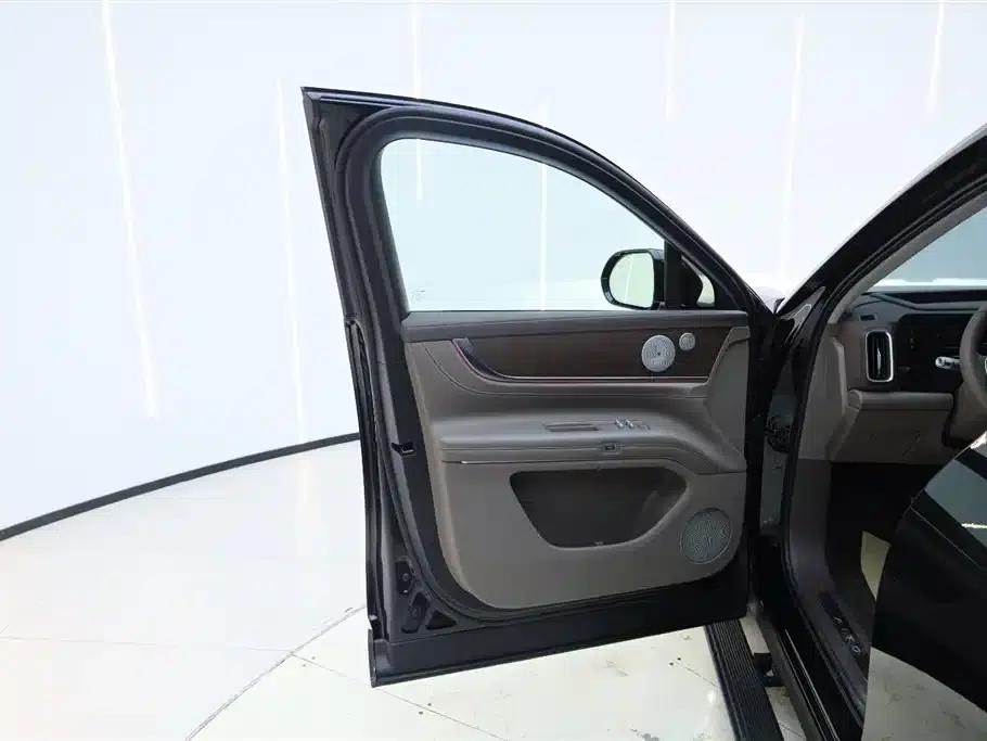 Wenjie M9 2024 Range Extended Max Edition 52kWh 5-Seater — миниатюра 9