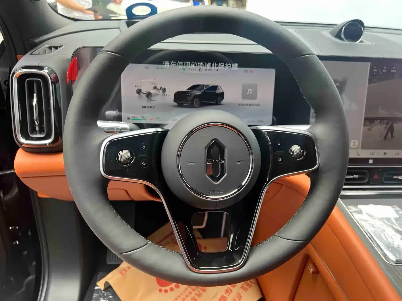 Wenjie M9 2024 Range Extended Max Edition 42kWh 6-Seater — миниатюра 9