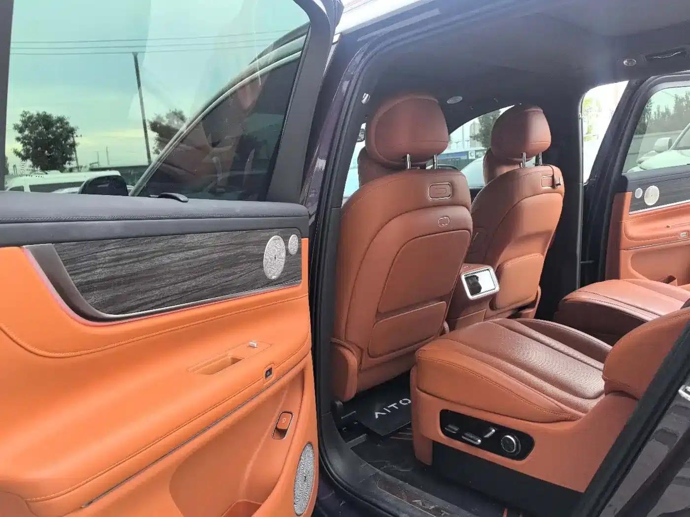 Wenjie M9 2025 Ultra Extended Range Edition (52kWh, 6-seater, 192-line LiDAR) — миниатюра 10
