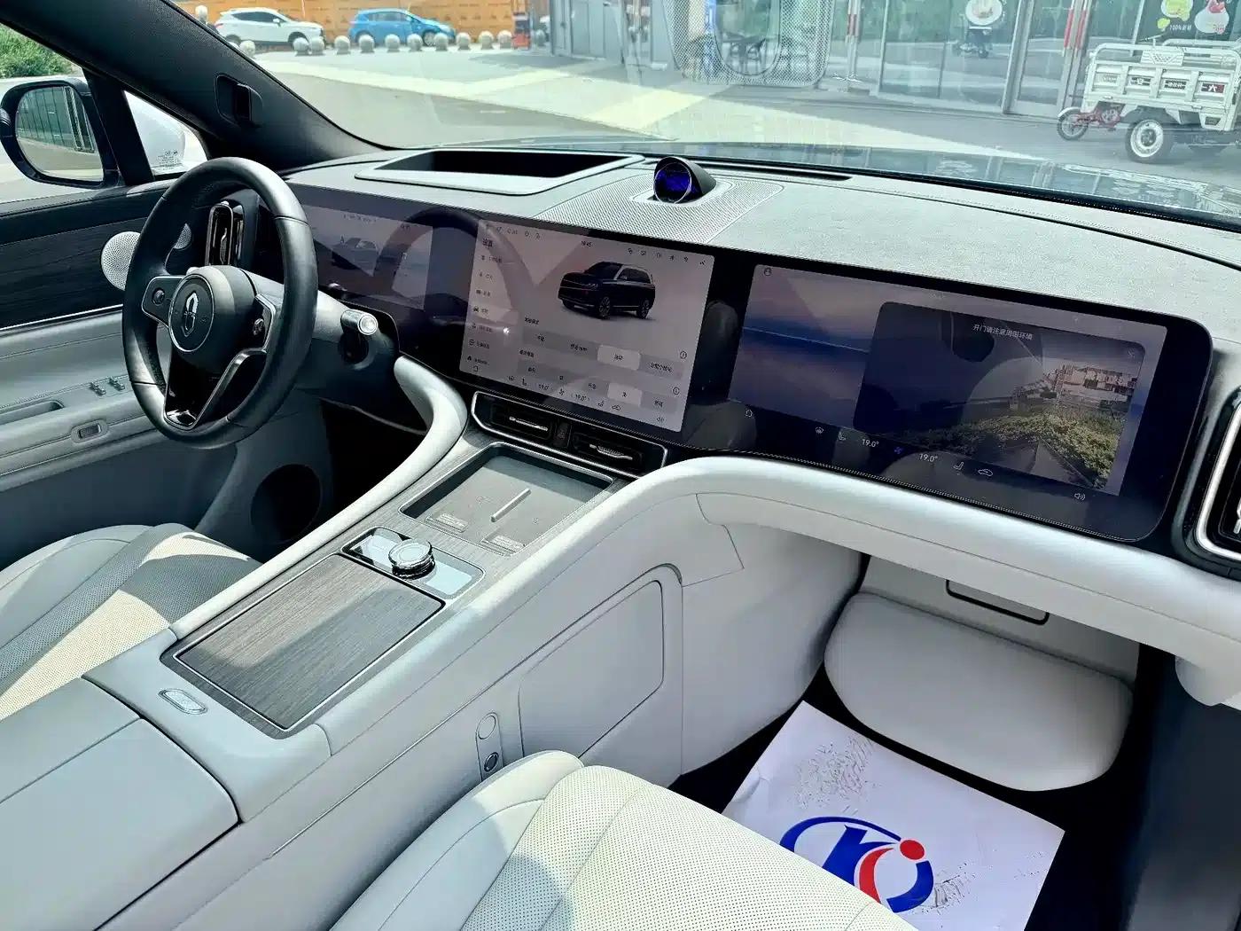 Wenjie M9 2024 Range Extended Max Edition 42kWh 6-Seater — миниатюра 14