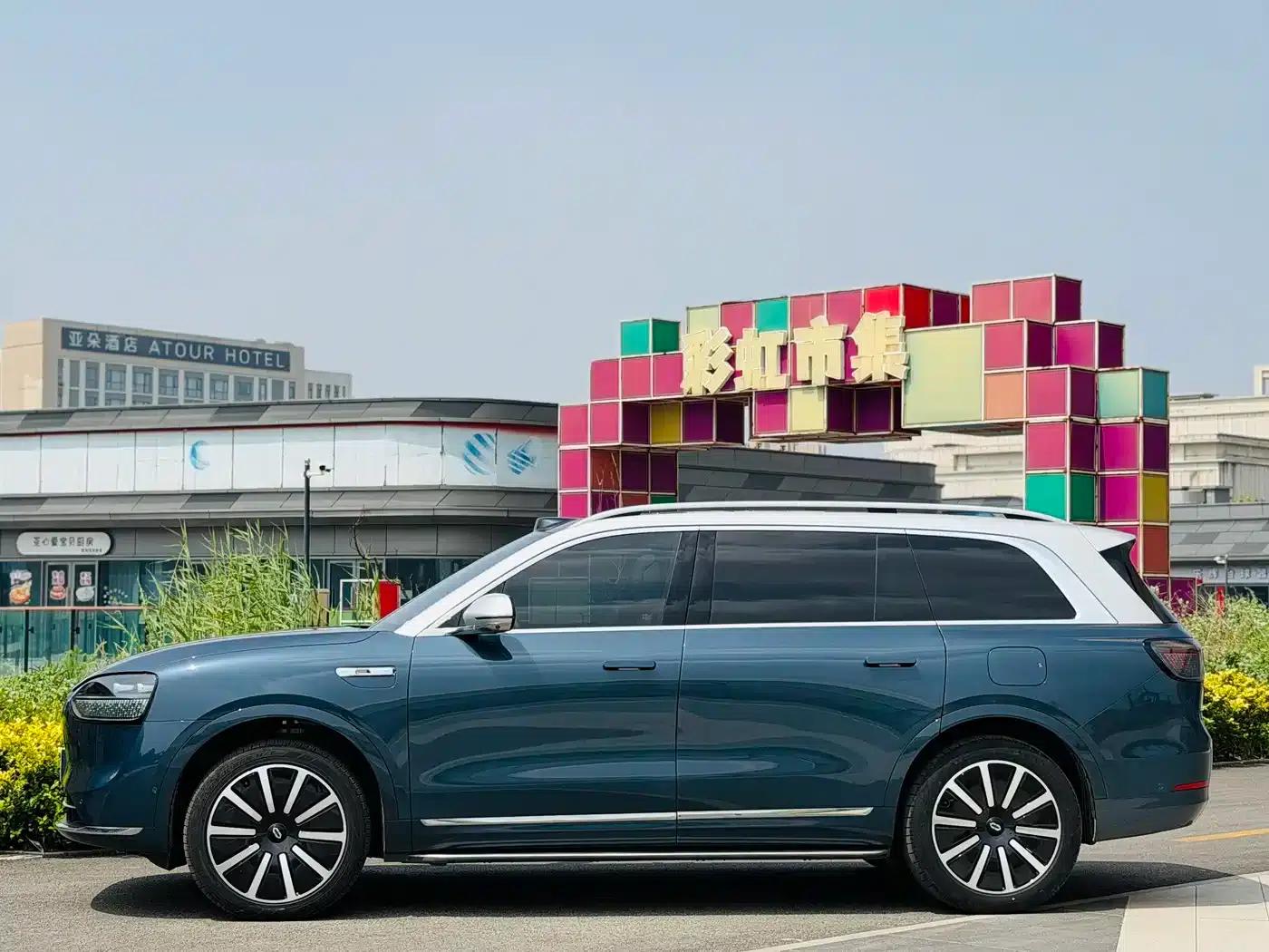 Wenjie M9 2024 Range Extended Max Edition 42kWh 6-Seater — миниатюра 4