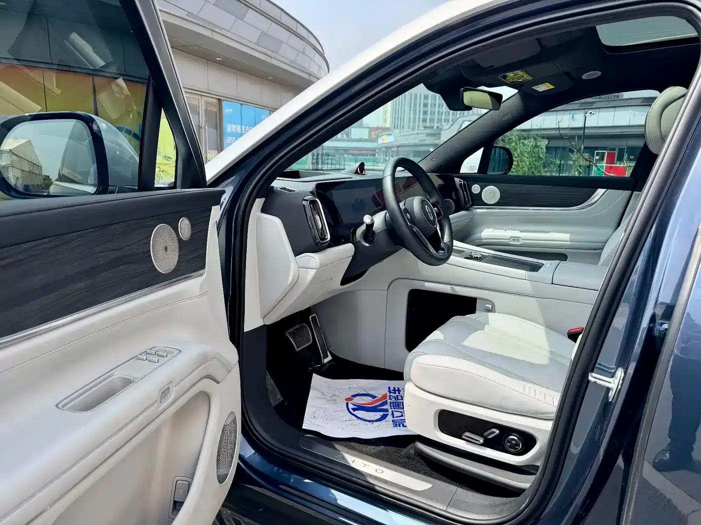 Wenjie M9 2024 Range Extended Max Edition 42kWh 6-Seater — миниатюра 6