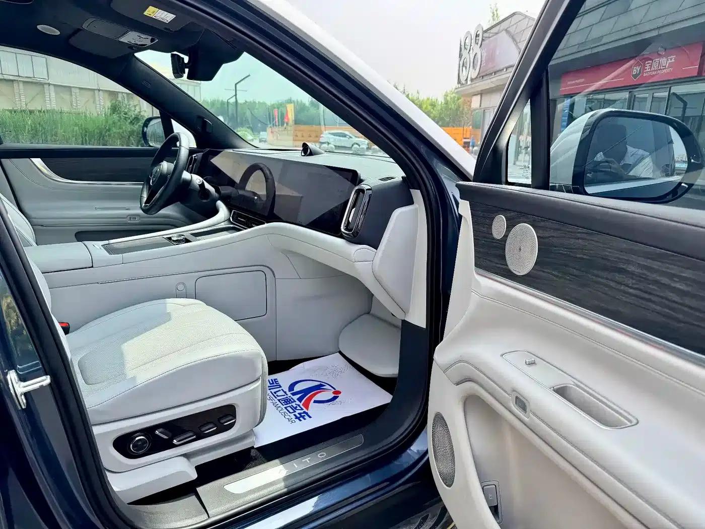 Wenjie M9 2024 Range Extended Max Edition 42kWh 6-Seater — миниатюра 8